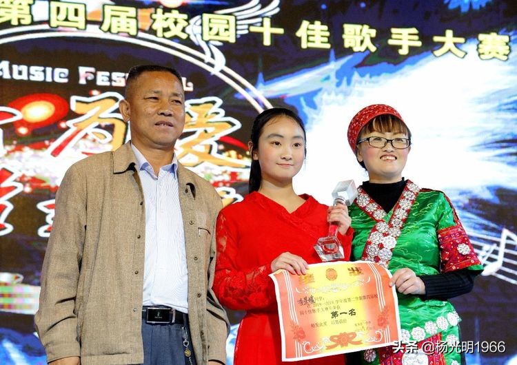 施秉一中：唱响青春   舞动人生