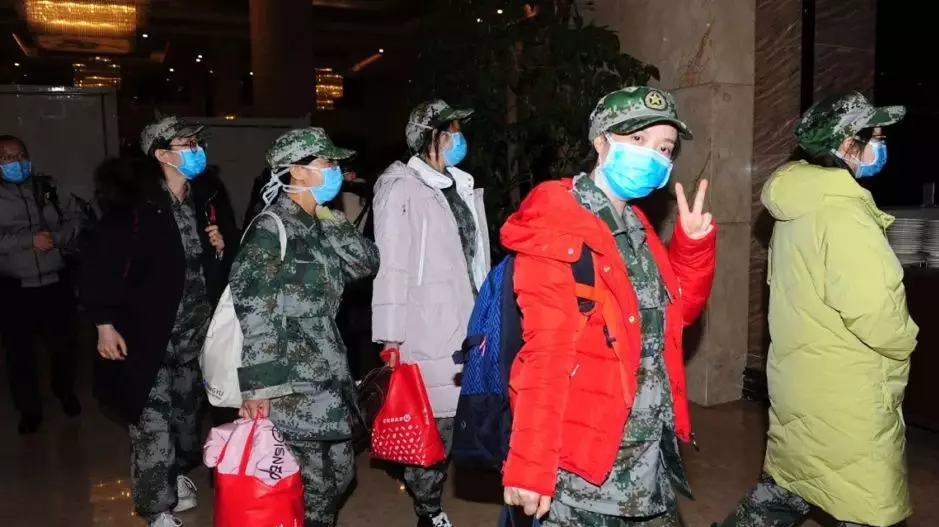 疫情面前，四川护理职业学院毕业生最美逆行引人民日报关注