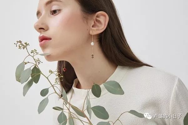 看了100款耳環(huán)后，我挑選出了這6款，今夏最I(lǐng)N