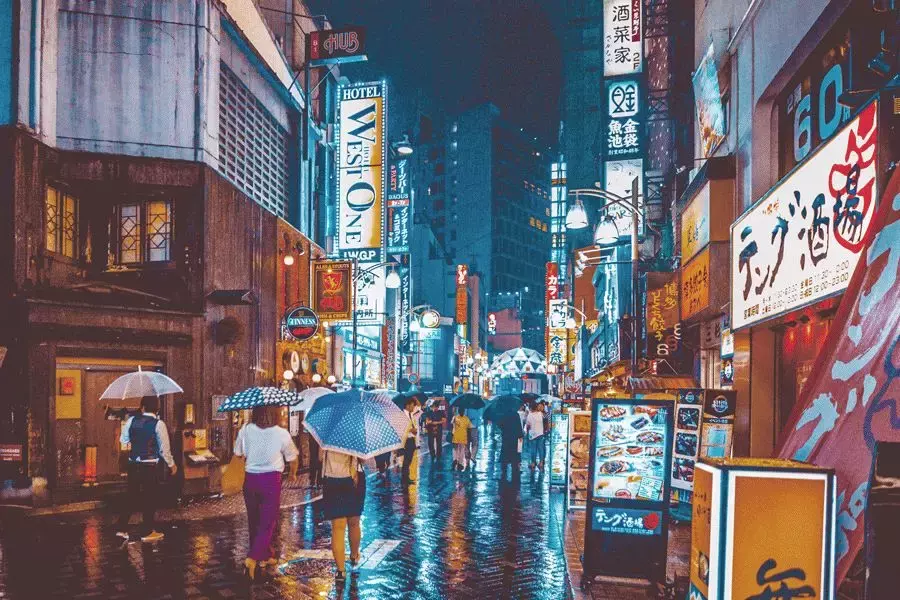 优衣库遭疯抢,暴露中国人的丑陋?这一次,我决定不骂了