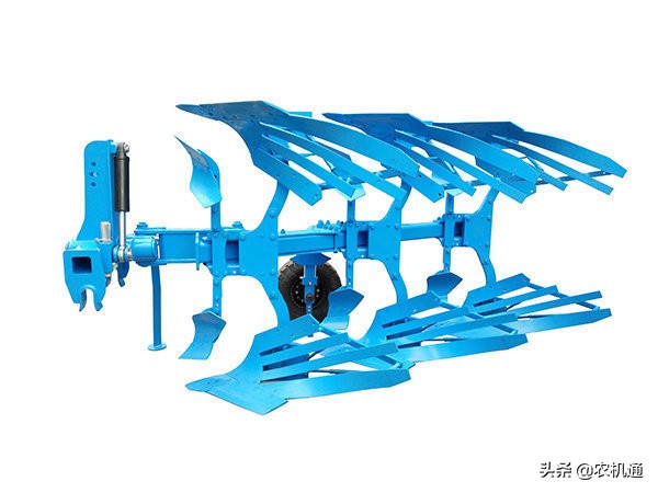 春耕產(chǎn)品推薦：盤(pán)點(diǎn)農(nóng)機(jī)手喜歡的幾款鏵式犁，差別不是一般的大