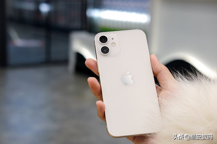 我和我最后的倔强：iPhone 12 mini 浅度使用体验