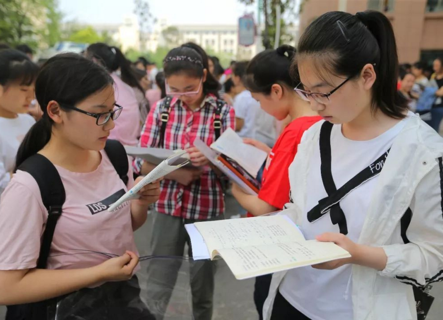 高考迎来“喜讯”，一二三本或被取消，部分学生们欢呼雀跃