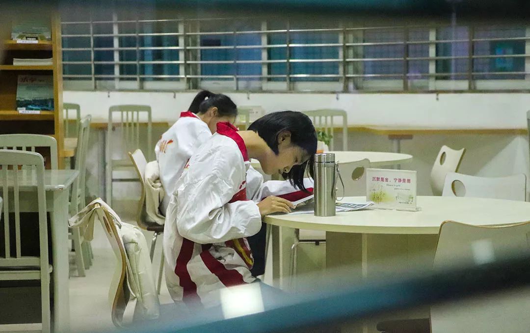 愿你出走半生，归来仍是少年