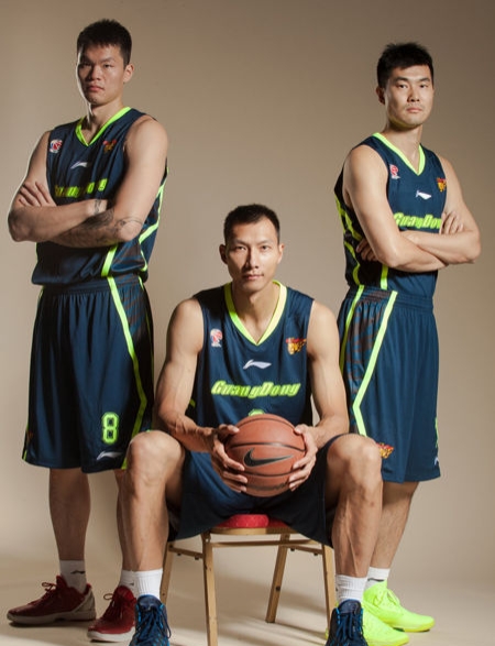 为什么nba比cba强(广东队为何那么强，因为领先了CBA一个时代，CBA百花齐放无法实现)