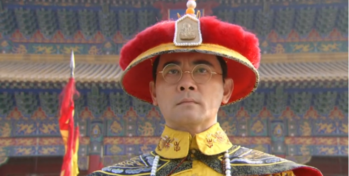 他主动勾搭日本关东军，只为光复大清，忠心应该被理解原谅吗？