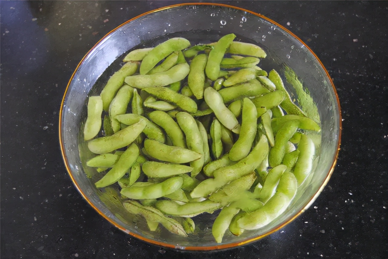 毛豆怎麼做好吃毛豆別直接倒水裡煮