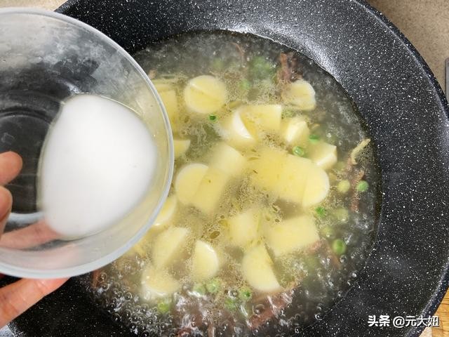 日本豆腐的家常做法（10分钟搞定嫩滑爽口的日本豆腐）