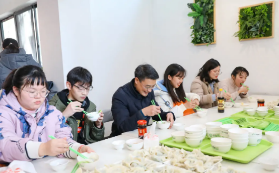 豪华配置！坐拥17个高颜值食堂，江苏这所双一流高校火了！