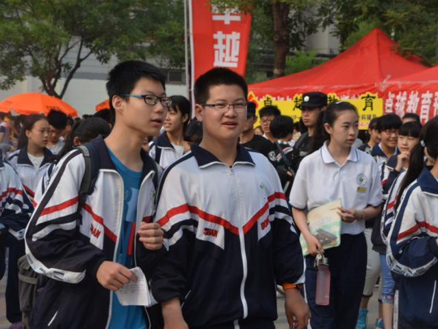 “双减”之后，公办学校与民办的差距逐渐显现，已有家长表示后悔