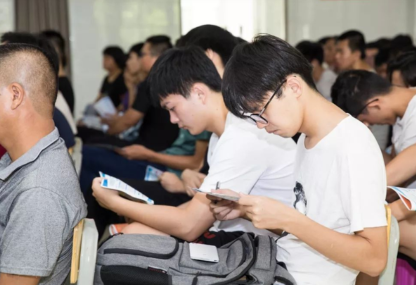 2021届新生注意！这4个证书已被取消，考了也白考别“上当受骗”