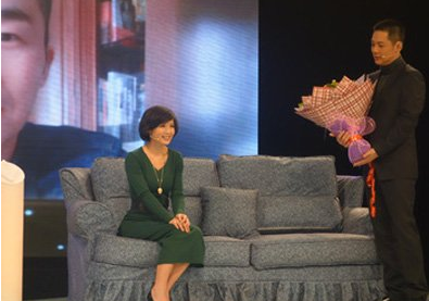 2017年,程愫20年婚姻一夜崩塌,毁她的是傅程鹏和周丽淇的那场吻戏