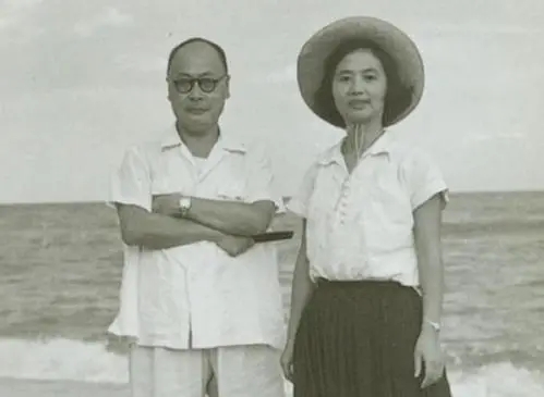 49年新中国成立后，十大元帅夫人担任什么职务，1955年有几人授衔