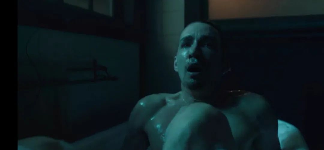 凭什么它能在国外爆火？《伞学院》告诉我们：超人不好当