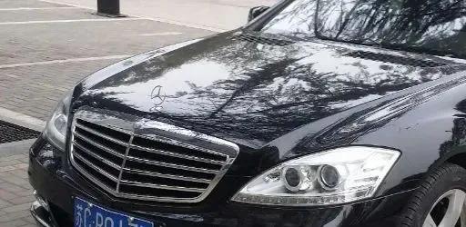 奔驰车标还不止一种？到底哪种更高级？