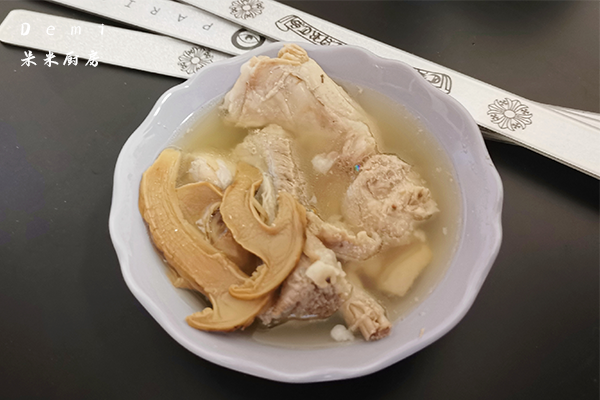 兔子那么可爱当然要吃兔子(兔兔那么可爱当然要吃兔兔)