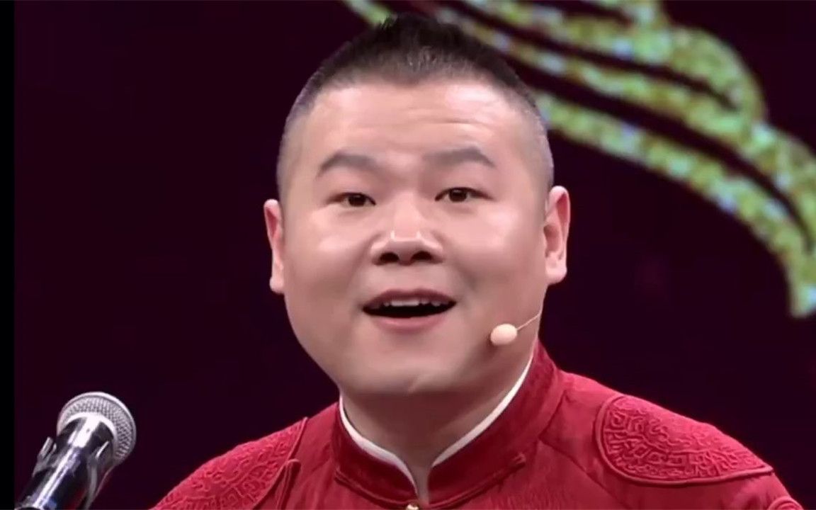 岳云鹏晒午餐,一桌子几乎全是"主食",怪不得德云社"胖子"多