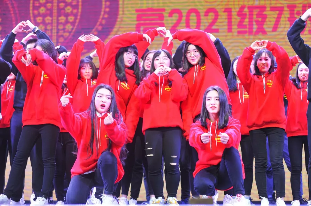 这所行事低调却成绩华丽的名校，他值得被爱