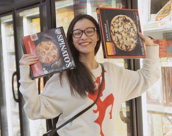 如何根據臉型選眼鏡？方形還是圓形？搭配好眼鏡，讓你氣質更出眾
