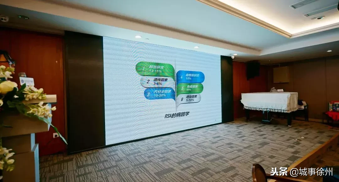 她们泪洒现场,泣不成声,到底是怎么回事?