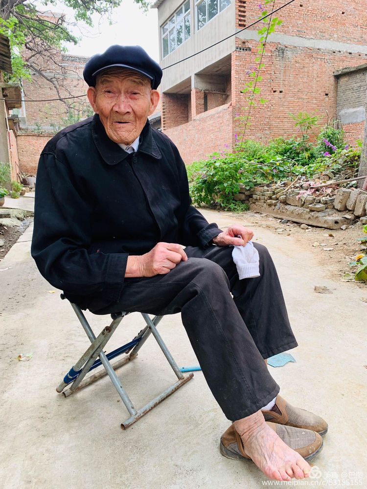 10月7日重阳节，十几首诗词100幅照片，致敬天下老年人