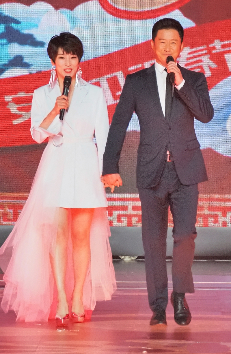 谢楠：嫁给吴京7年生两子，甘愿做他背后的女人，活成人生大赢家