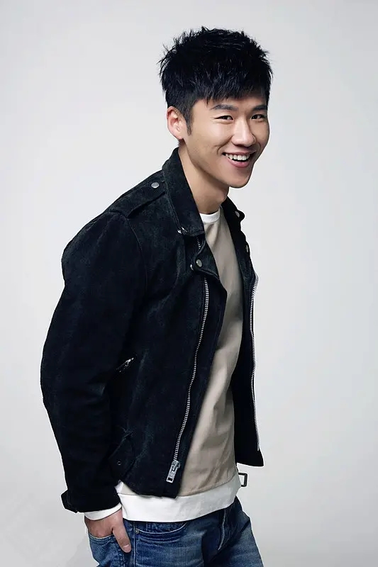 鲍国安的儿子图片(王馥荔反对儿子当演员) - 赤虎壹号