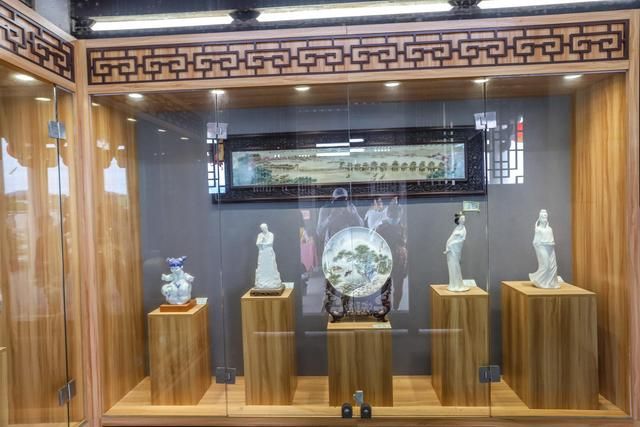 中国最早的启闭式桥梁，潮州城市地标建筑，广济桥