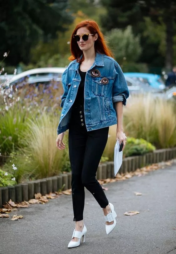 黑裤子与上衣如何搭配，才不显“普通”？配色和显瘦技巧都在这了