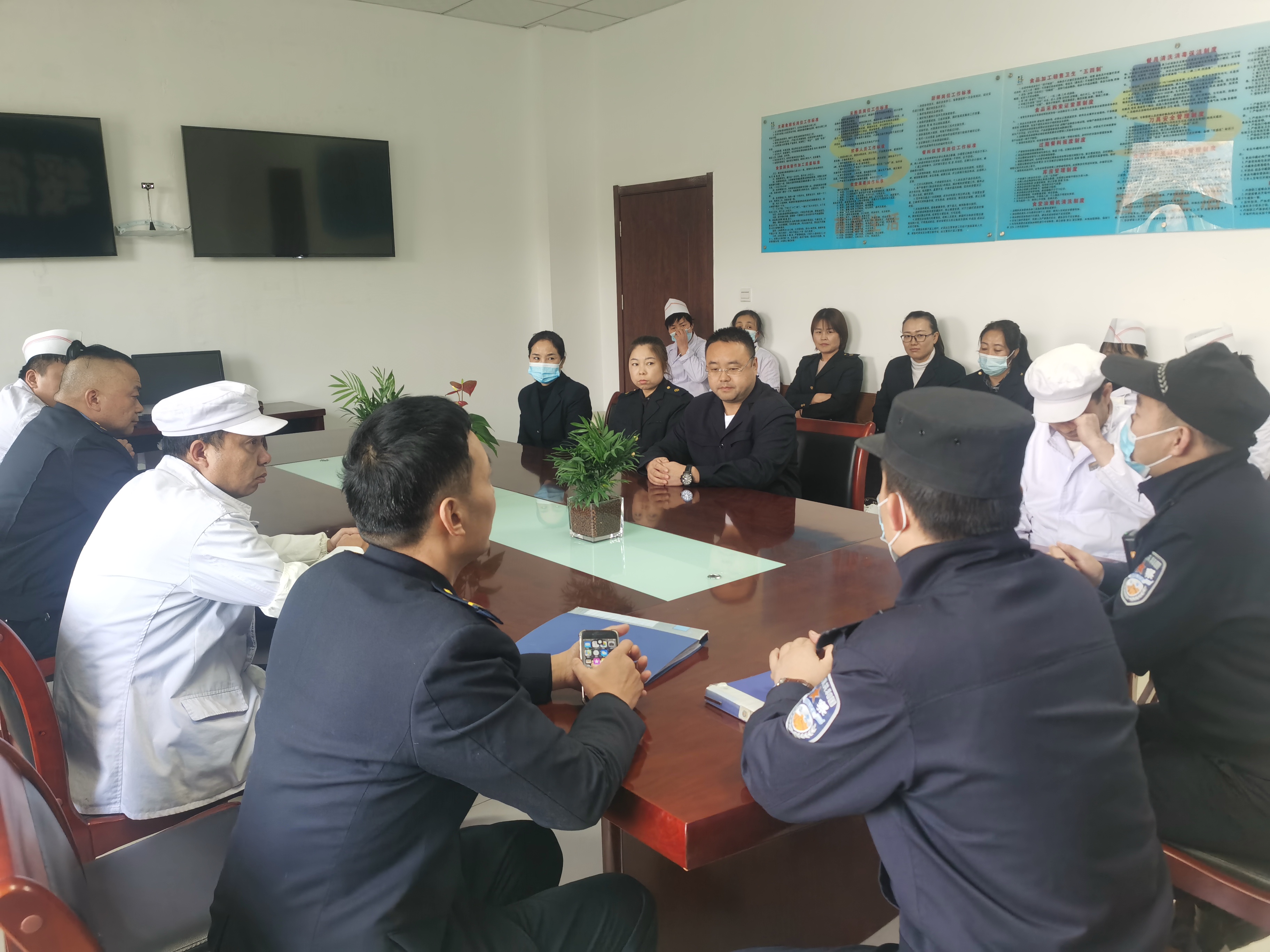 延安铁路公安处绥德站派出所：防范电信诈骗，宣传安全知识