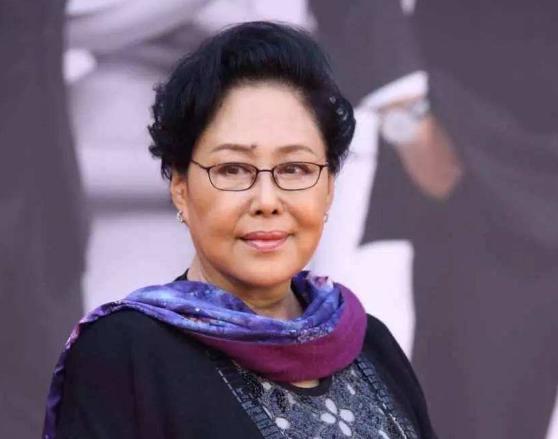 17位内蒙女星 17朵草原上美丽的花 个个又美又实诚 比江南美女更耐看