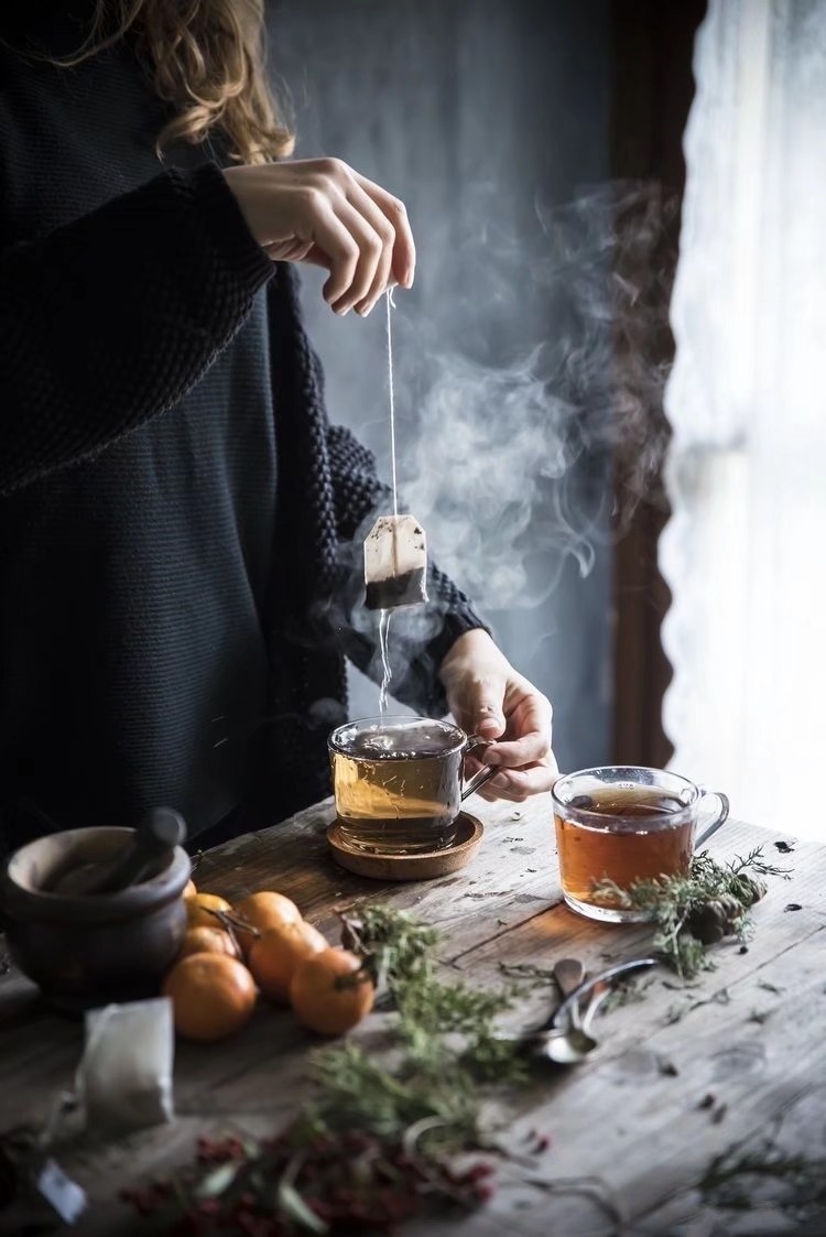 散文:人生总有遗憾,心怀素简,淡然行走,未来依旧美好