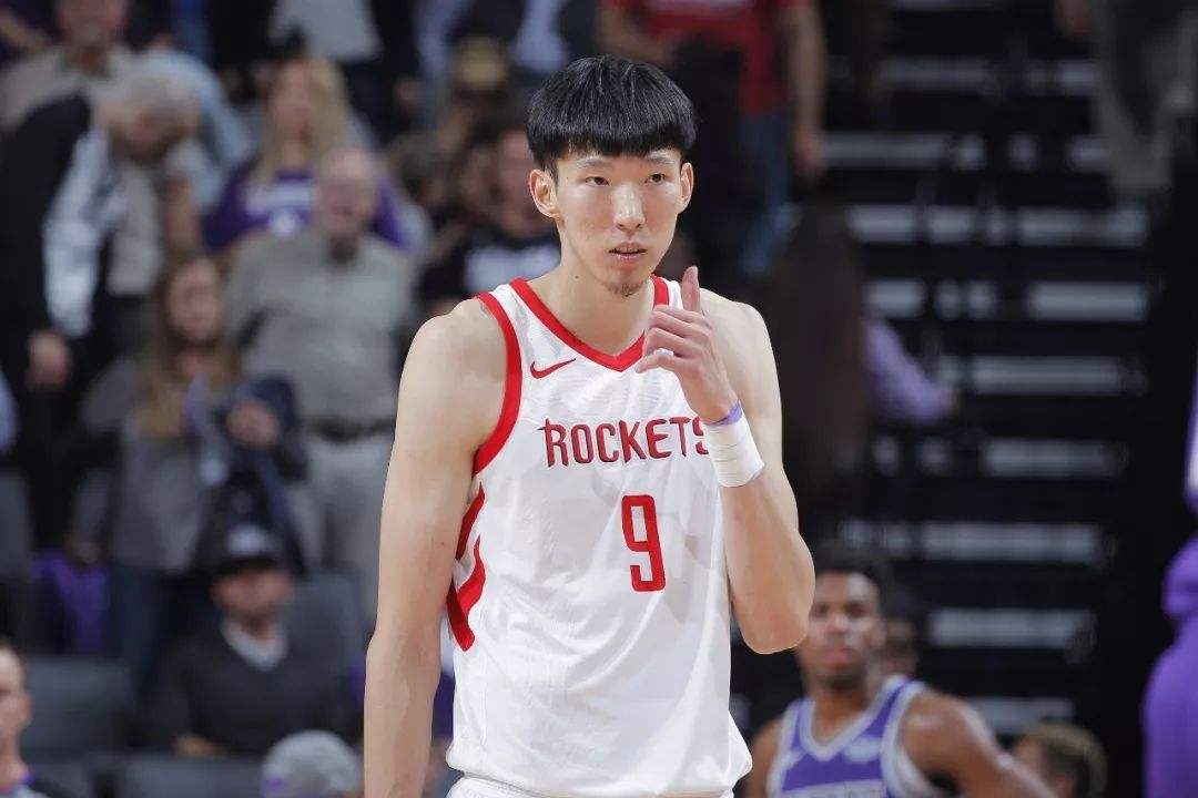 周琦在nba为什么这么差(周琦天赋完全不输戈贝尔，为何会被NBA淘汰？老球迷一针见血)