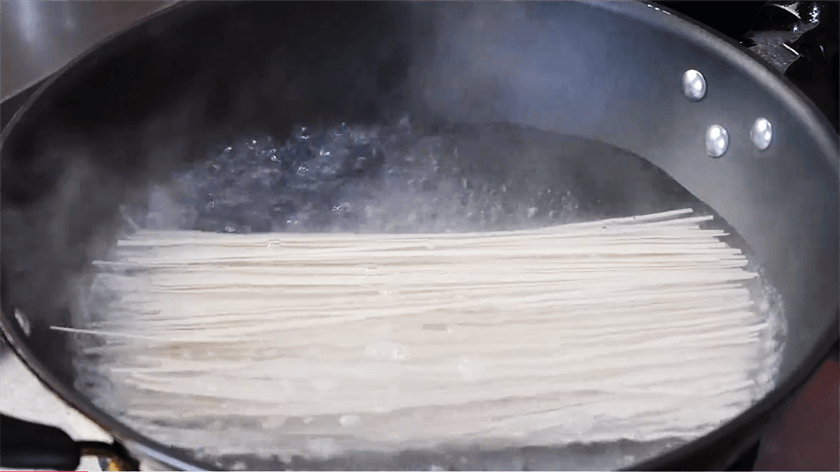 我家早餐从不出去买，在家做7天不重样，花钱少，吃得更健康