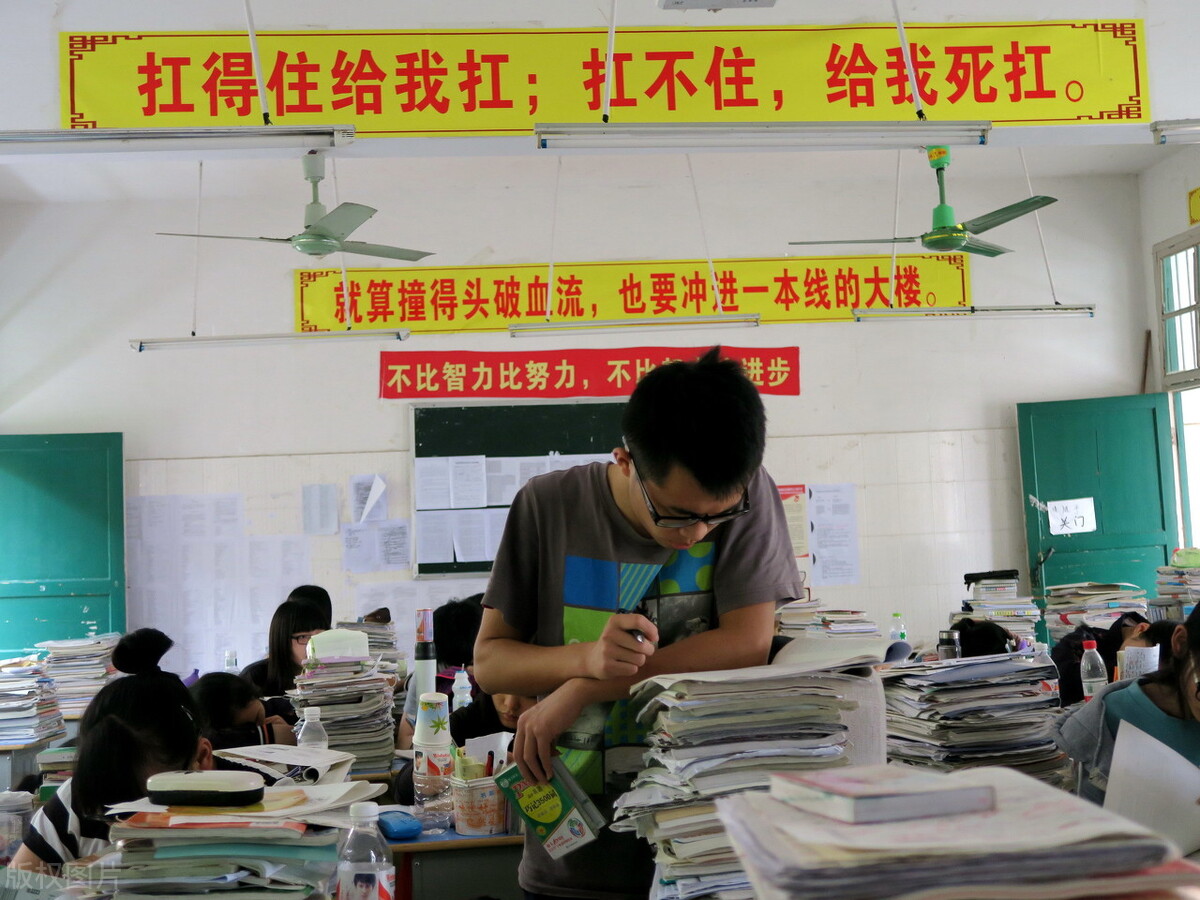 艺术类一本大学有哪些（艺术类大学对文化要求为何要以一本线为参考线）