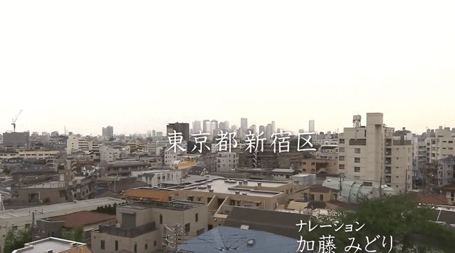 孝顺夫妻拒母住临街店面，精心装修守护母亲安宁