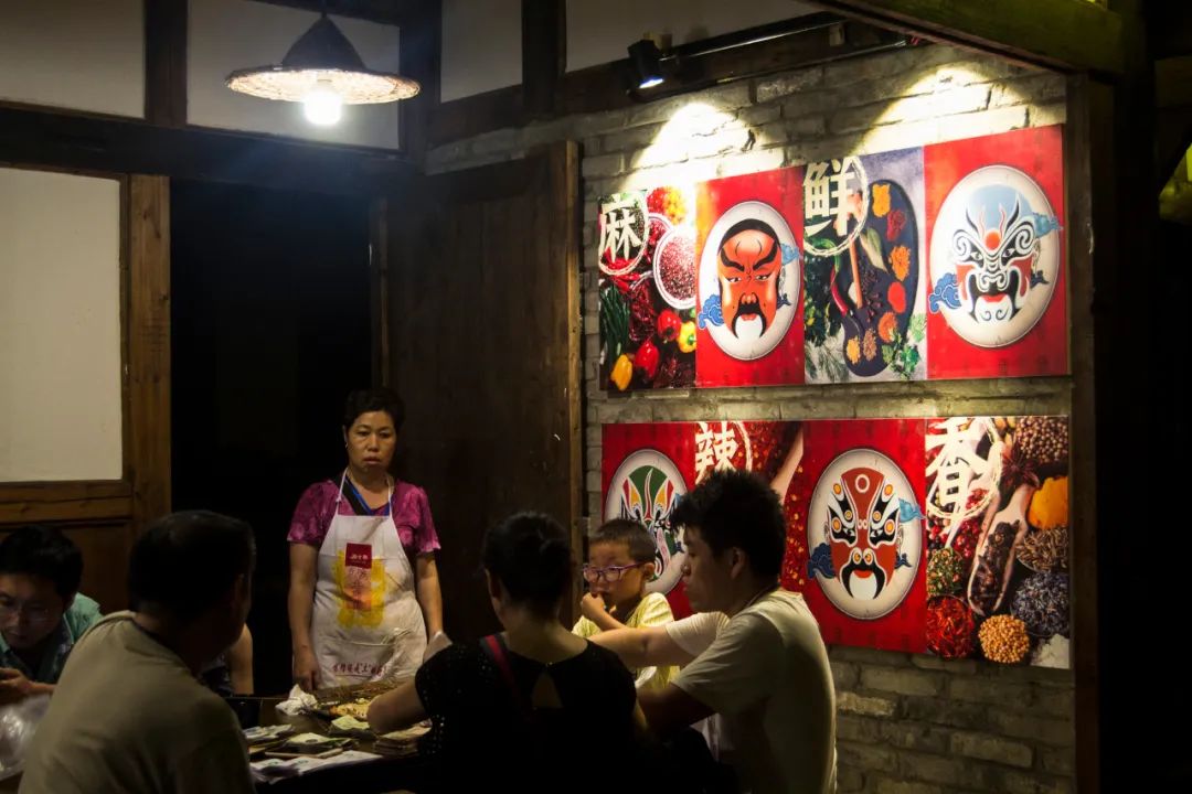 柴火鸡装修图揭秘：为何“叫了个鸡”注定短命？