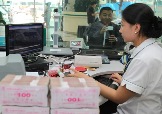 女生填报这几大专业，毕业后能拿到“铁饭碗”，工作稳定薪资高