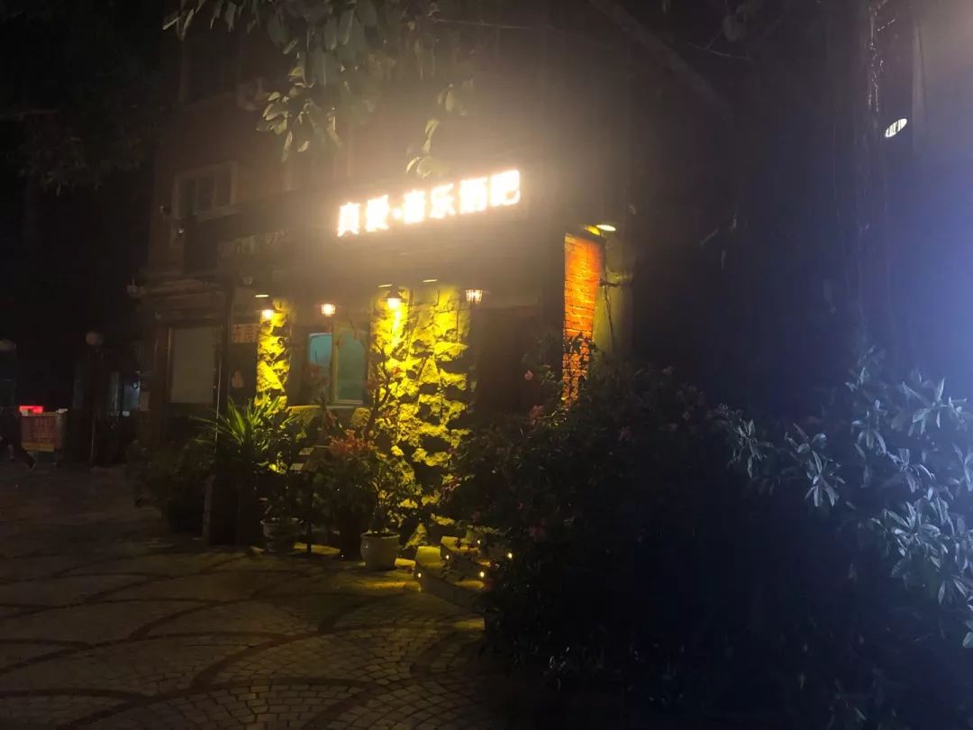 杀7人“女魔头”最后一条朋友圈曝光！网友晒出和她的聊天记录……细思极恐