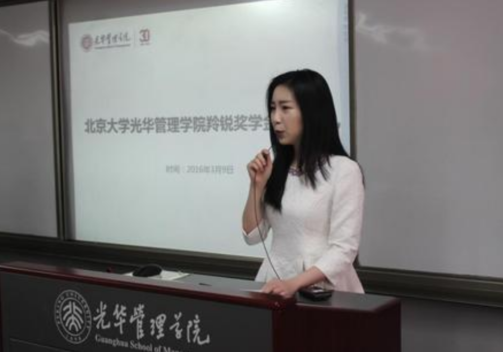 大学生“生活费等级排行榜”，前后差距太大，家长要做到心中有数