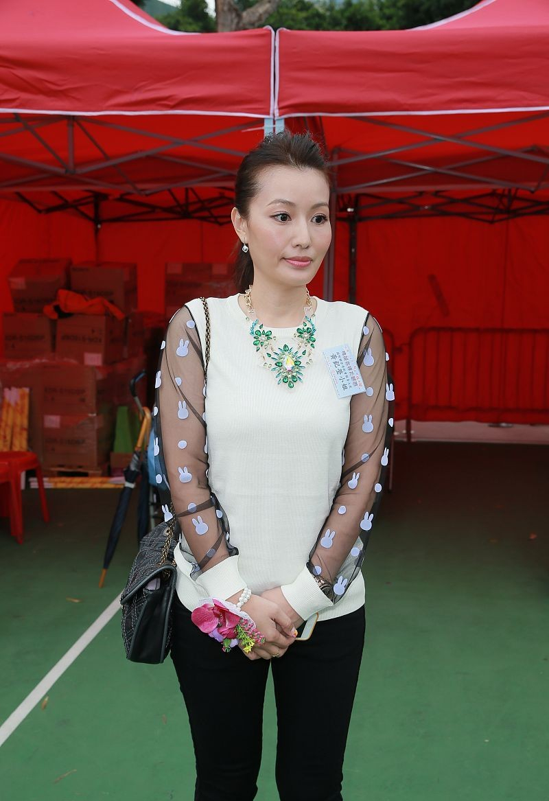 黄纪莹的休闲装穿搭