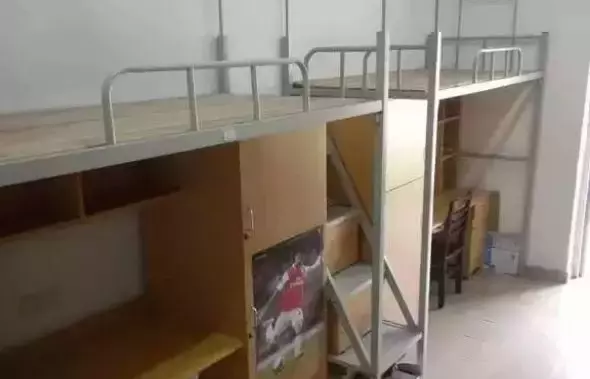 广东最坑爹vs最壕的大学宿舍！你们感受一下，这区别扎心了