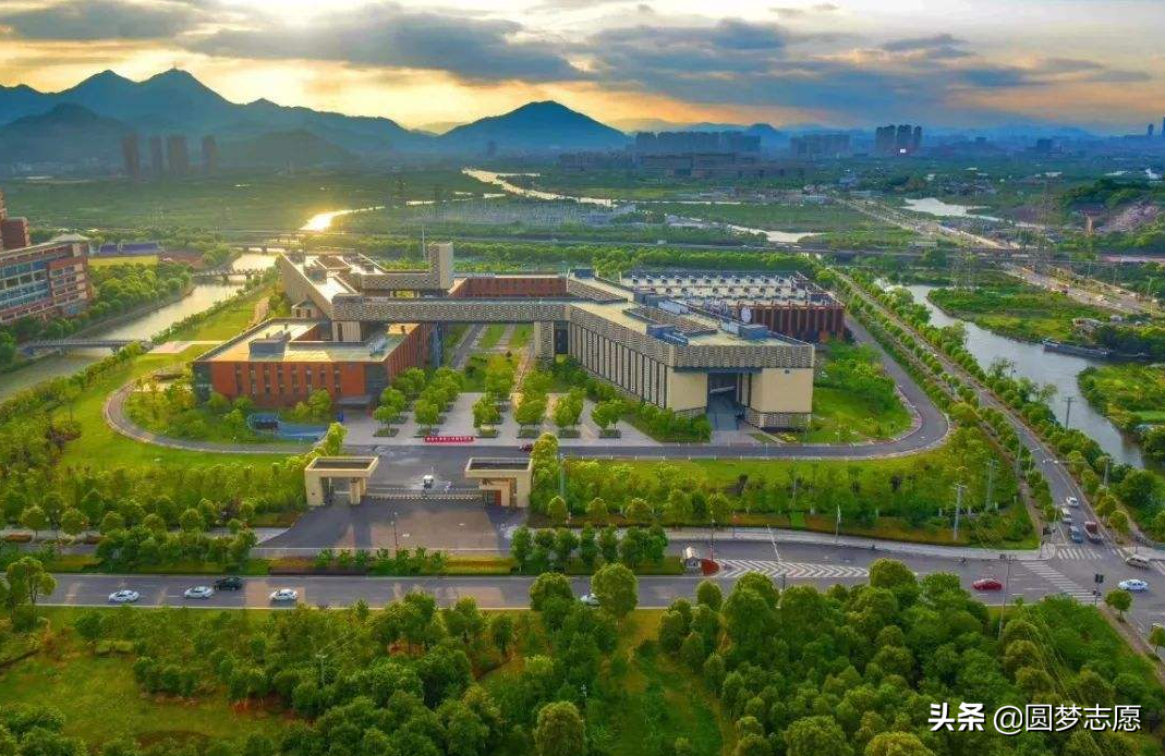 由七校融合而来的温州大学，属于什么水平？考上这所大学怎么样？