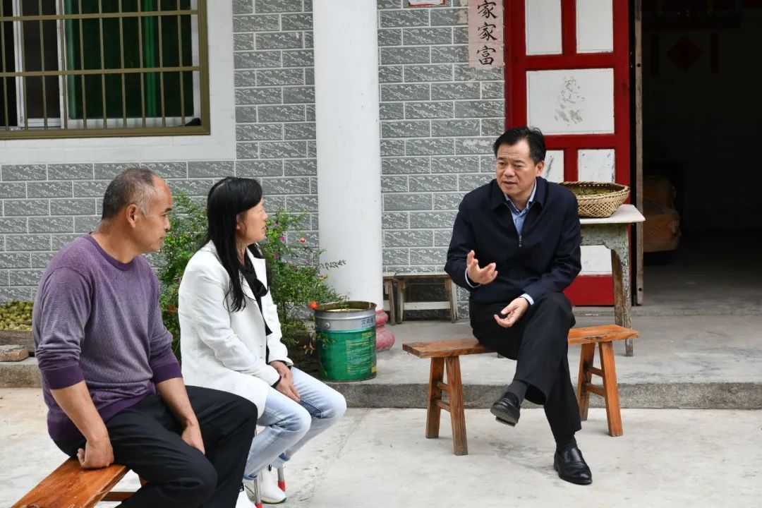 ​石希欣深入辰溪督导巩固拓展脱贫攻坚成果和乡村振兴工作