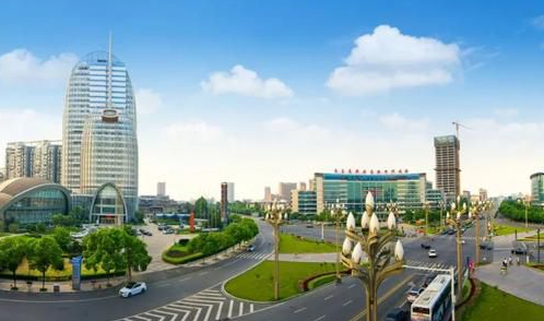 江西喜迎两所“顶尖高校”，其中一所落户赣州，当地考生热烈欢迎