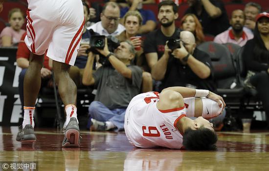 周琦为什么在nba日报爆扣(20年老记者震惊！火箭为何对周琦“痛下杀手”？不要中国市场了？)