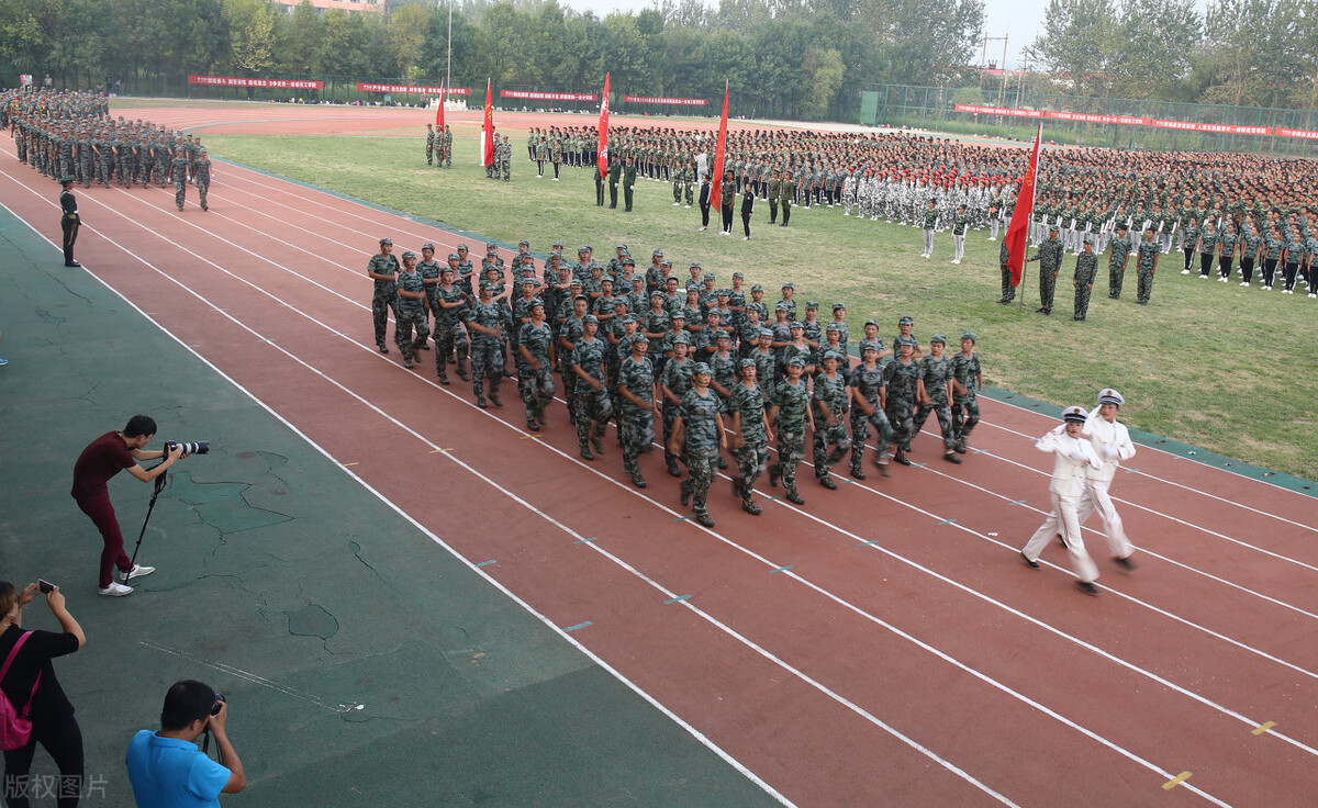 学生成绩低在犹豫是否走单招，看完这5所高校的数据，就有答案了