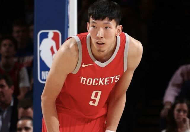 周琦为什么能被nba选中(一文看懂周琦为何会被火箭裁员！实例解析“菜”不是原罪！)