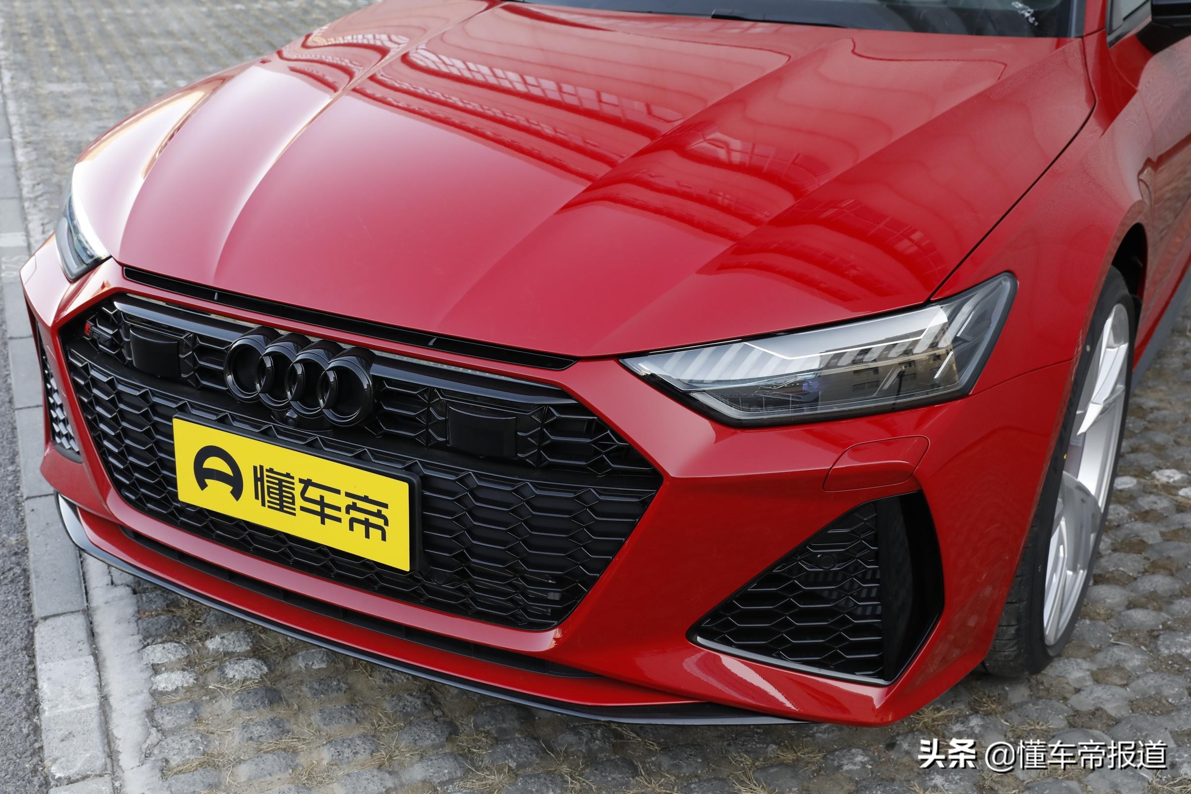 新车｜一辆能买三辆顶配奥迪Q5，新奥迪RS 7除了快还有啥？