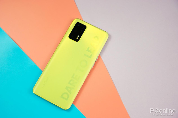 适合学生党的预算型手机？可以看看这两台